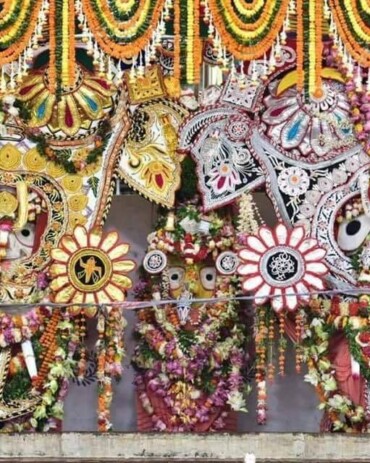 Maha Arati after Gaja Vesh
