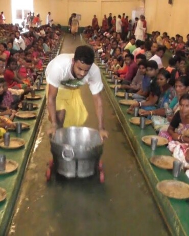 Annadaan Seva for 50 Devotees