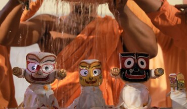 Abhishekam (One Kalash per head)
